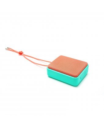 Bluetooth колонка Jamo Cub Portable BT Speaker R1 (Персиковый) Bluetooth колонка Jamo Cub Portable BT Speaker R1 (Персиковый)